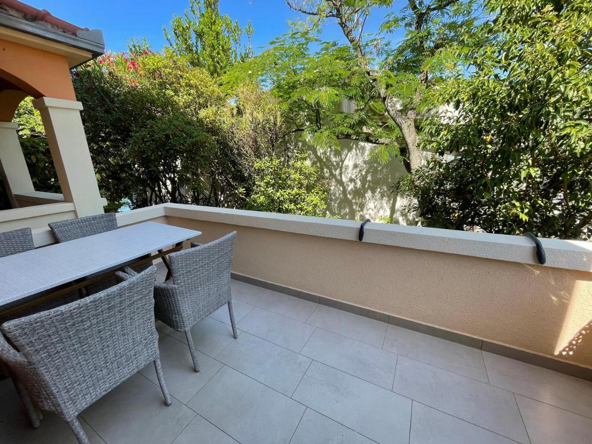 Apartments Sime Бибине Екстериор снимка